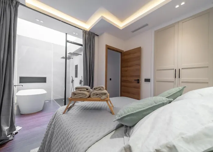 Canteras Aqua Essence - Private Pool & بيت للعطل